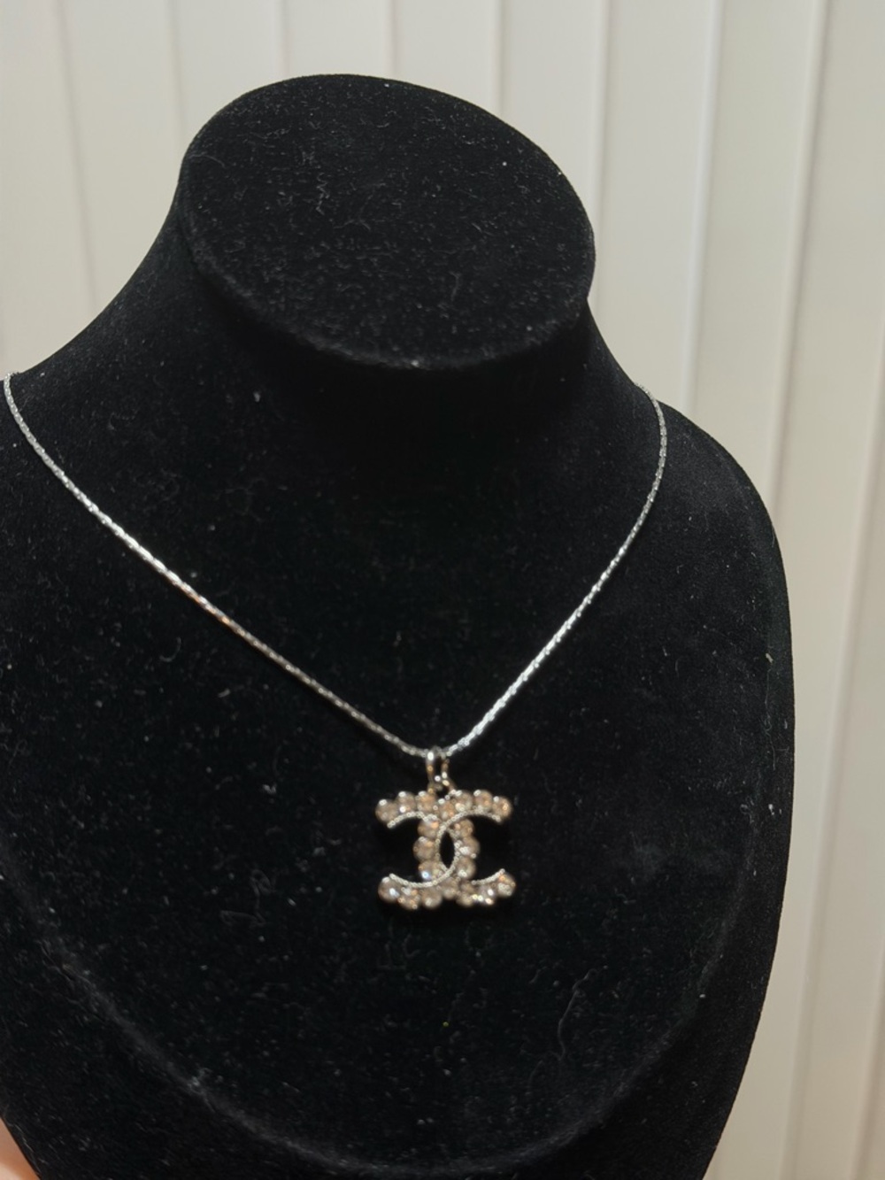 CC Pendant Necklace - Picture 2 of 7